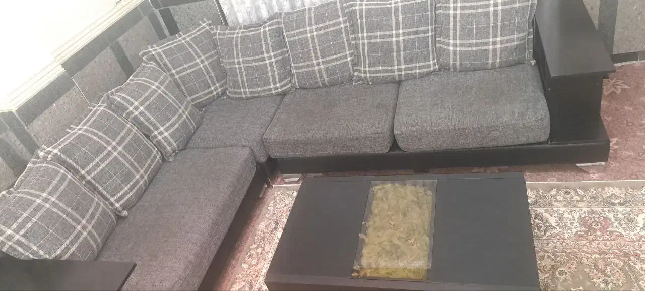 مبل ۸ نفره راحتی کم کارکرده|مبلمان خانگی و میز عسلی|قرچک, زیبا شهر|دیوار