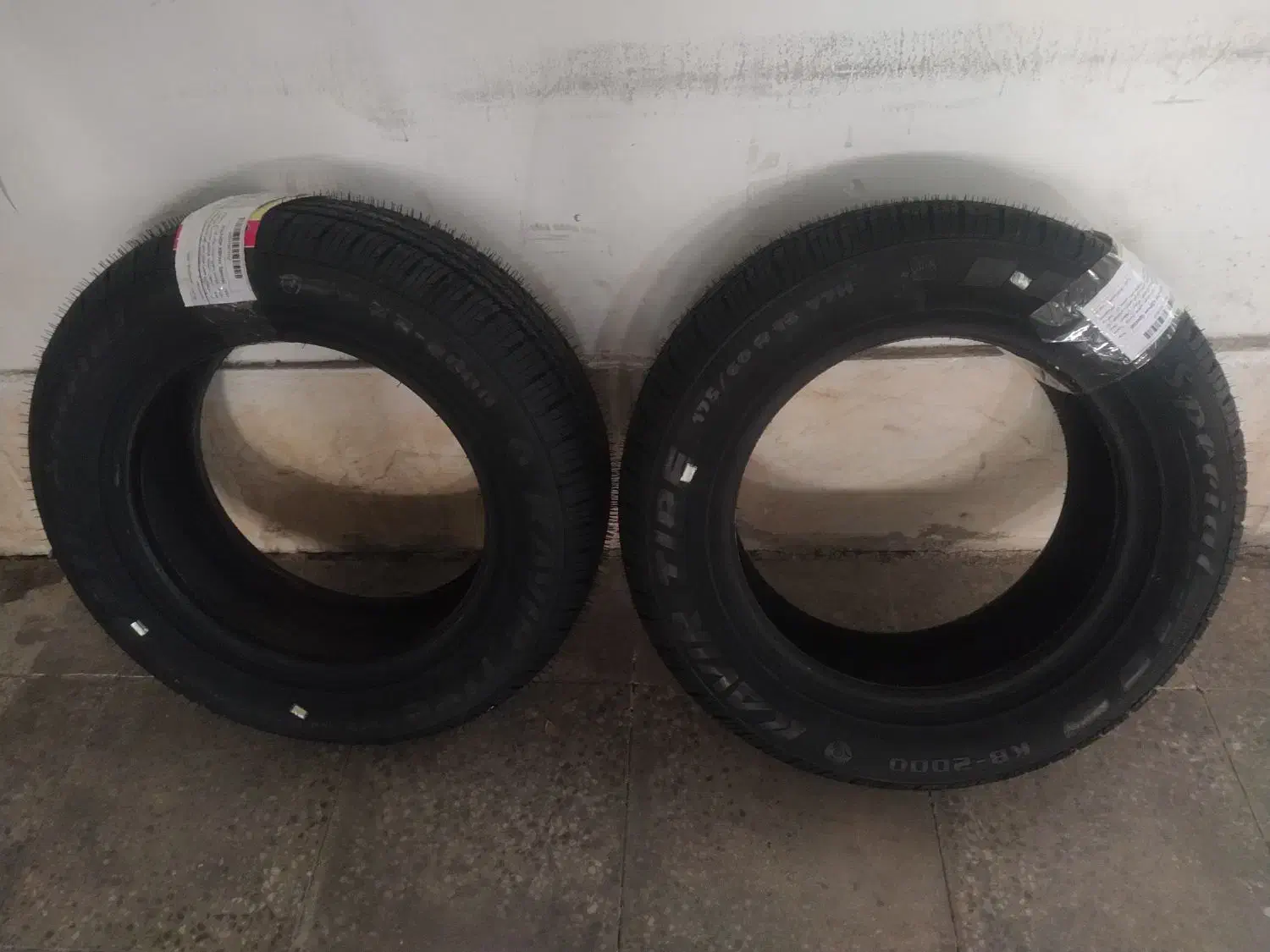 لاستیک کویر زیر نرخ دولتی تولید 2025|قطعات یدکی و لوازم جانبی|فولادشهر, B2|دیوار