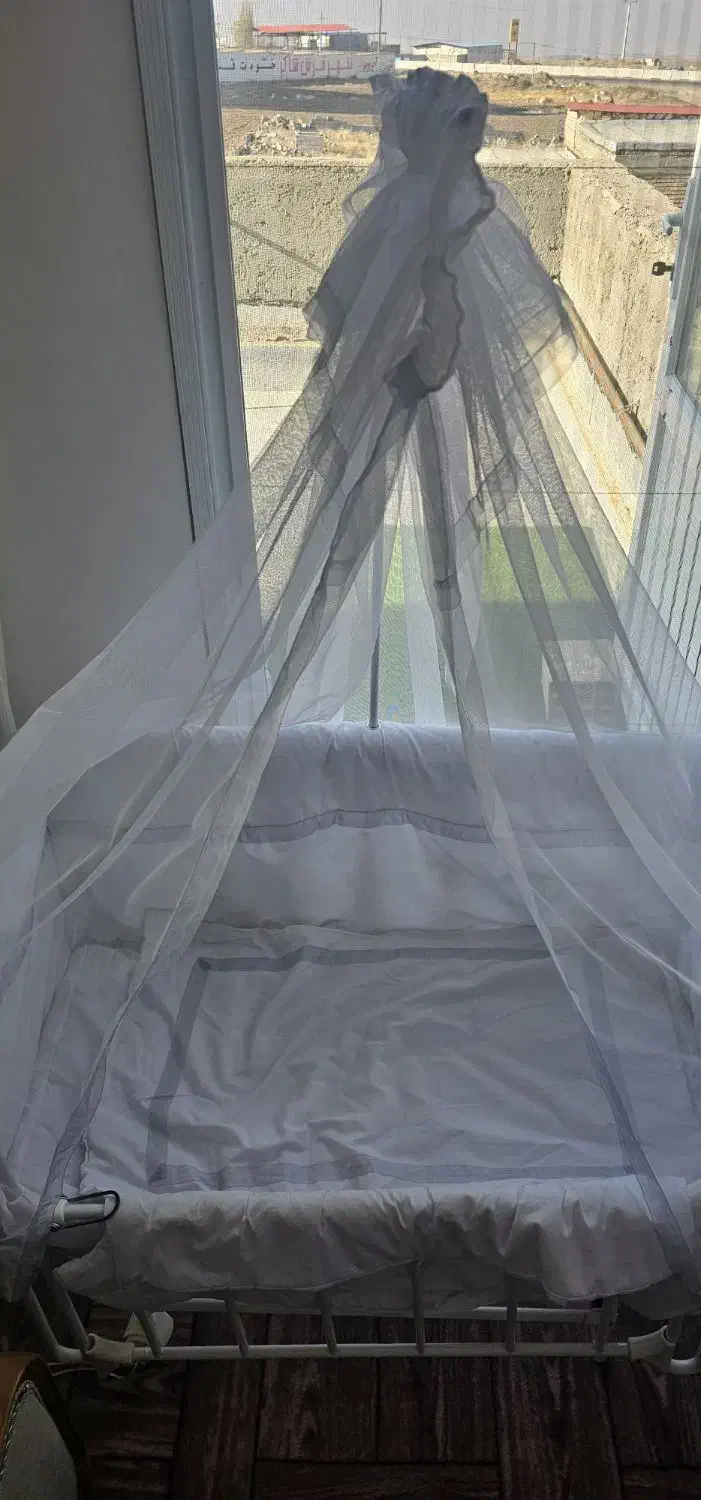 گهواره وتخت|تخت و سرویس خواب|مشگین شهر, |دیوار