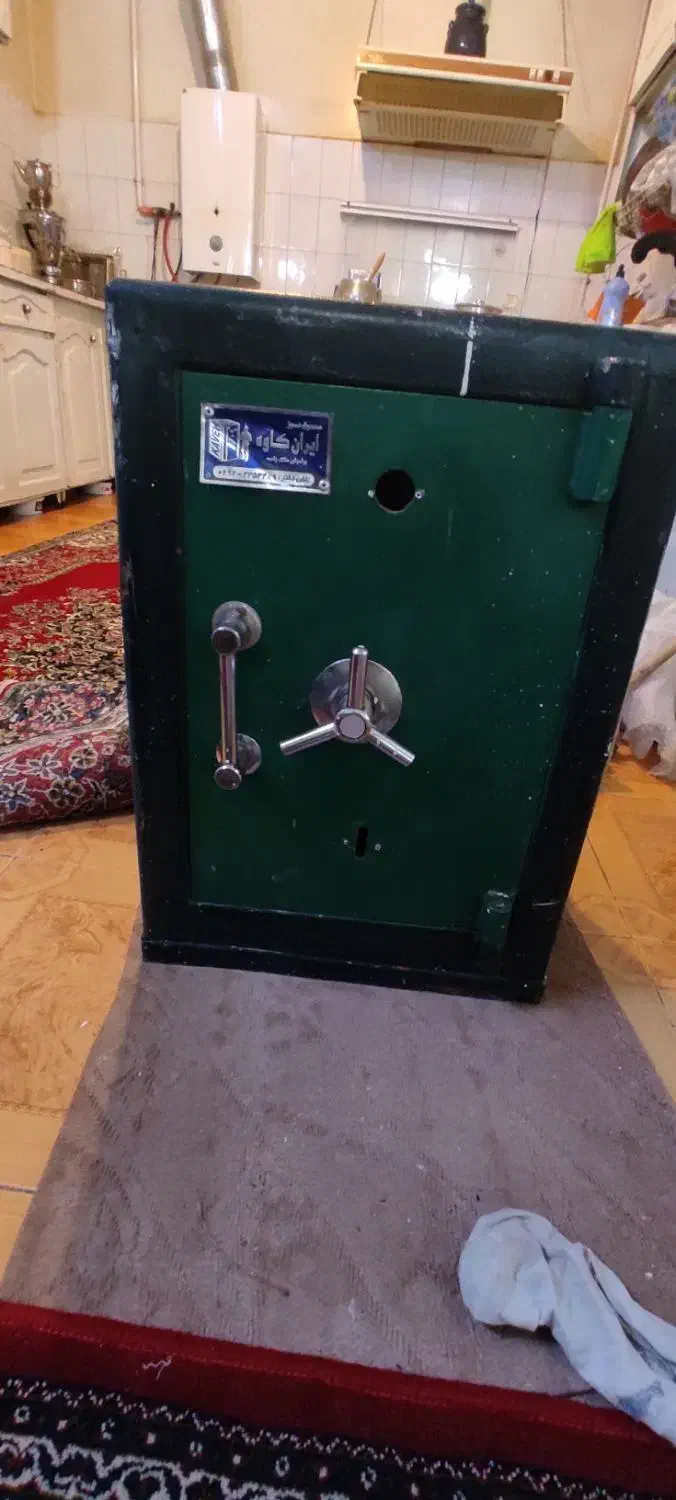 گاوصندوق|فروشگاه و مغازه|بروجرد, |دیوار