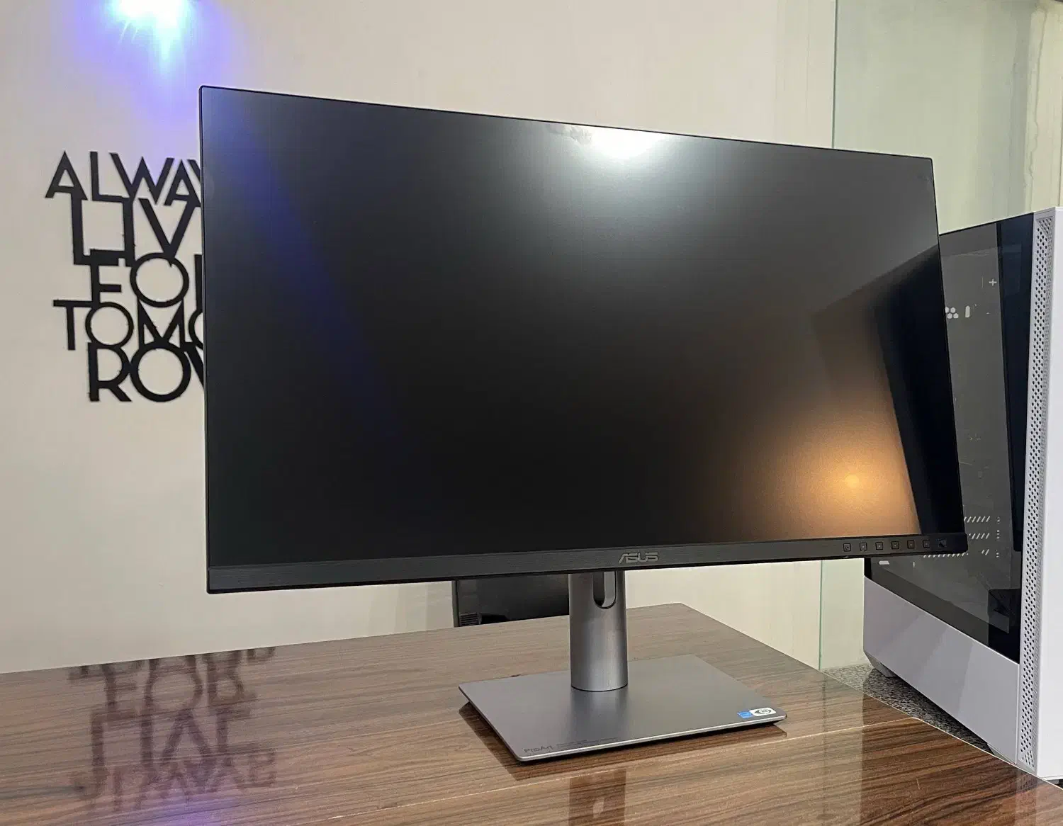 مانیتور حرفه‌ای ۲۷ اینچ Asus ProArt 4K UHD|قطعات و لوازم جانبی رایانه|رشت, امین الضرب|دیوار