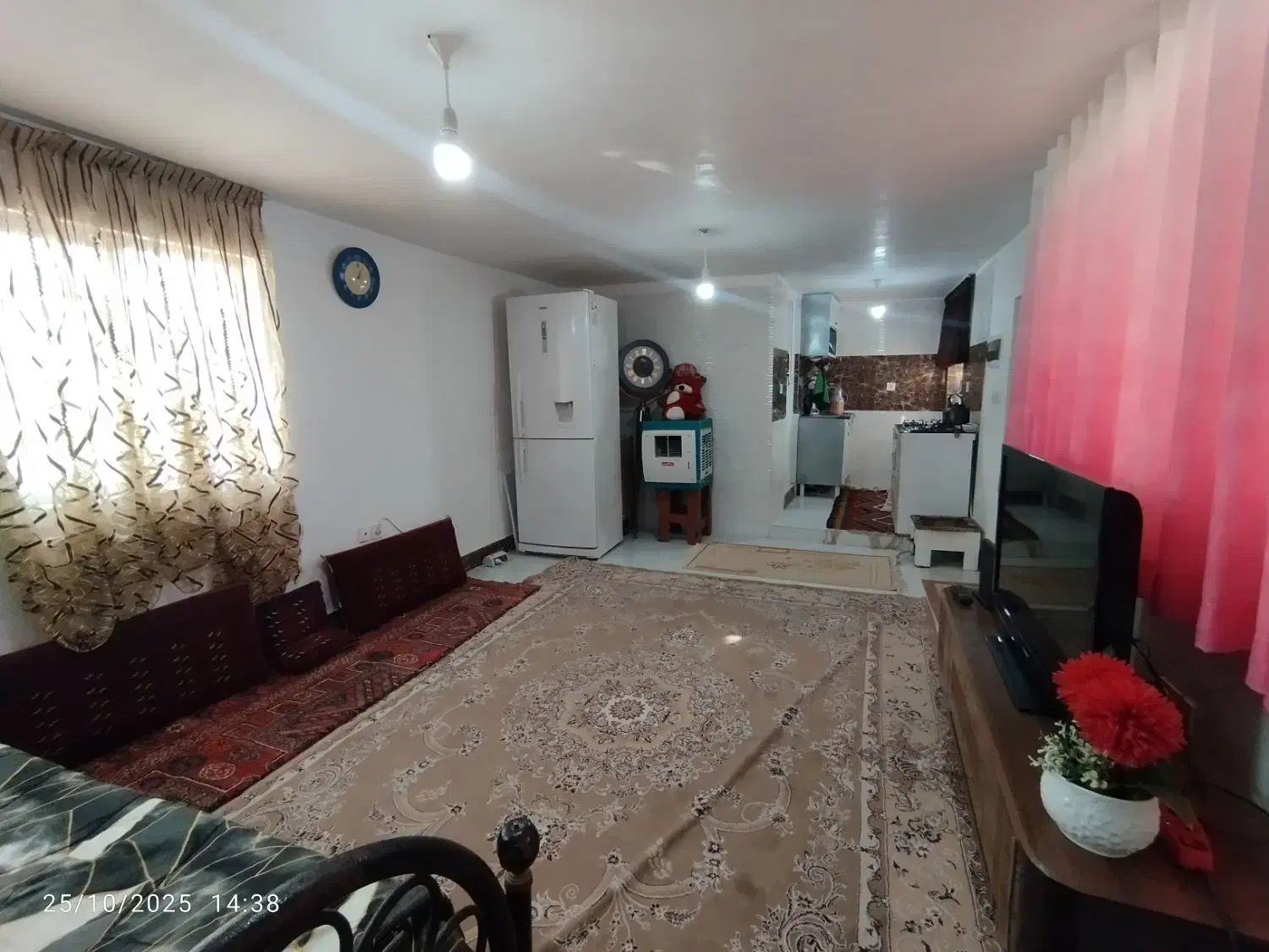 سوئیت طبقه 2تمیزومرتب بدون اتاق از 750هزار|اجارهٔ کوتاه‌مدت آپارتمان و سوئیت|بجنورد, |دیوار