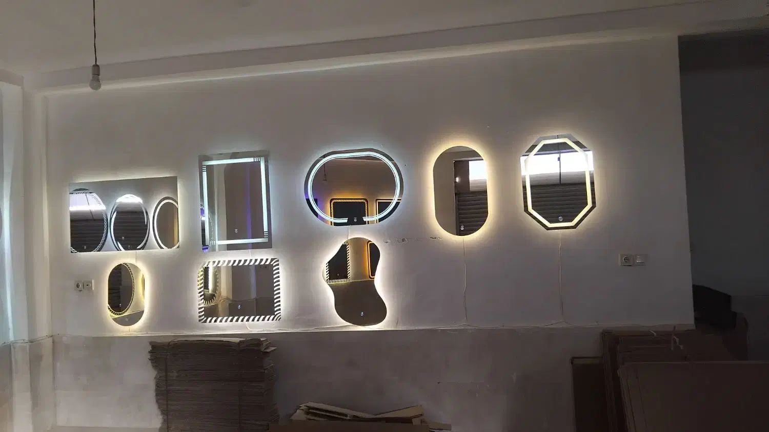طراحی و تولید انواع اینه های بک لایت|آینه|کرمانشاه, |دیوار