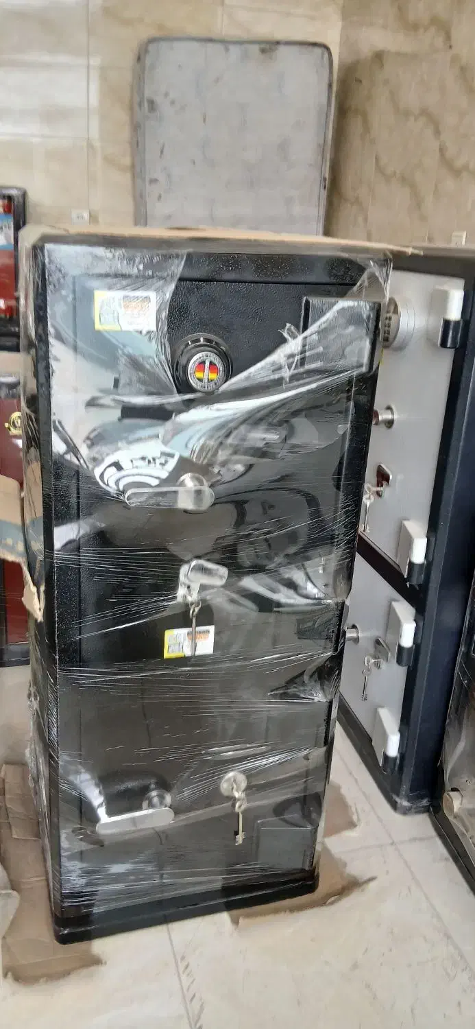 گاوصندوق ۱۵۰ ارتفاع ۵۵ ضد سرقت درب قرار|ابزارآلات|تبریز, |دیوار