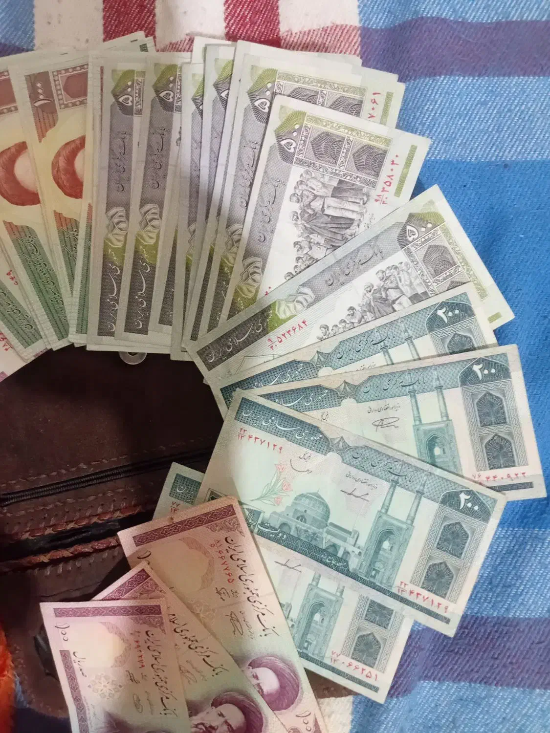 فروش اسکناس های قدیمی|کلکسیون سکه، تمبر، اسکناس|شهرکرد, |دیوار