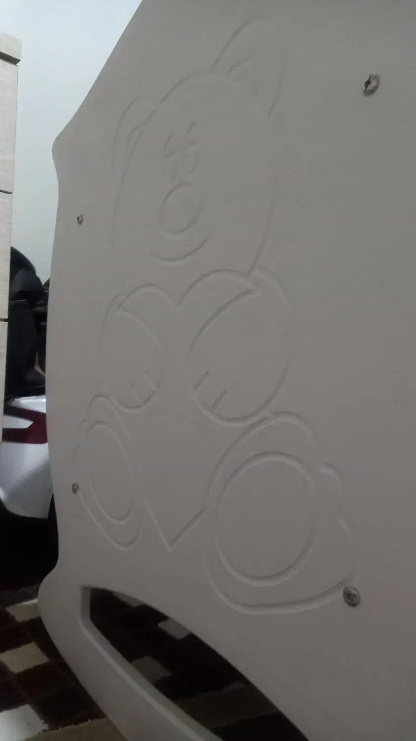 گهواره زیبا و تر تمیز|تخت و سرویس خواب|شاهینشهر, شهرک گلدیس|دیوار