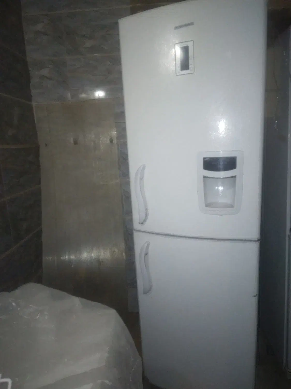 یخچال فریزر بدون برفک|یخچال و فریزر|سبزوار, شرق کال جنوبی (شمس آبادی)|دیوار