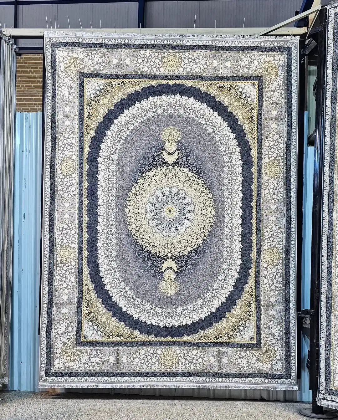 فرش آفرود ۱۰۰۰شانه زمرد کویر کاشان تراکم ۳۰۰۰نخی|فرش|شیراز, فرگاز|دیوار