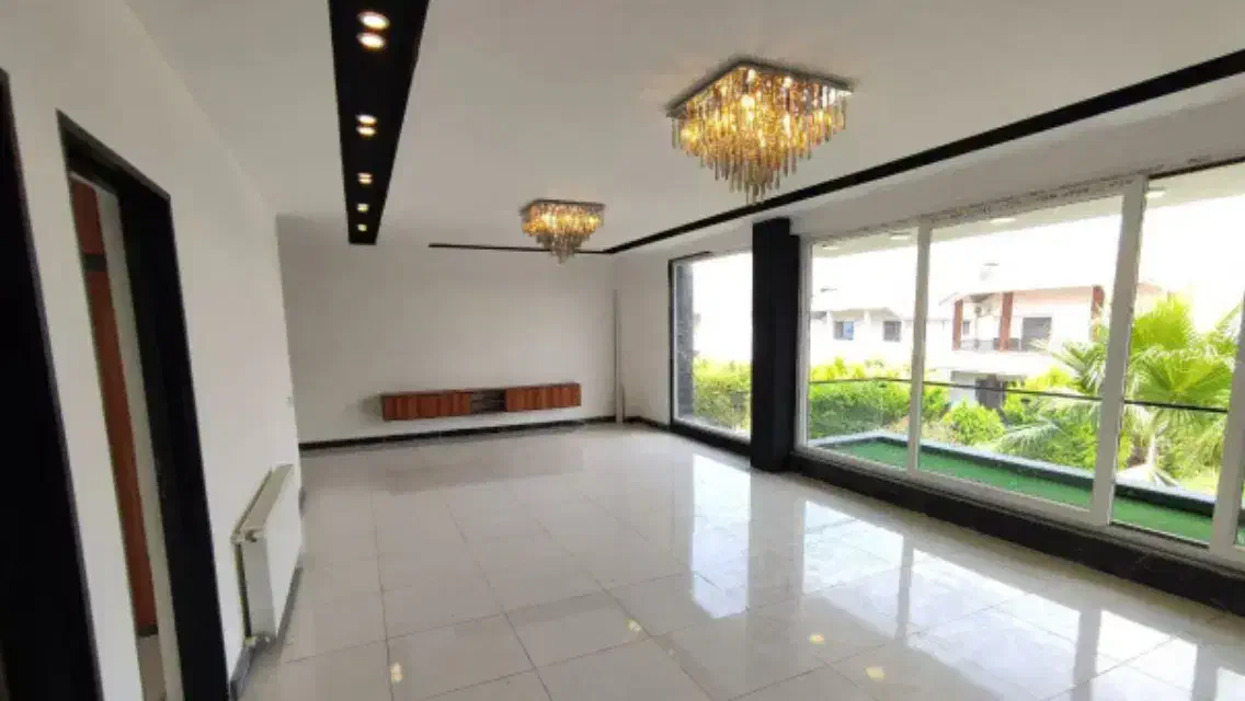 اجاره ویلا نیاوران ۳۰۰متر سکونت یا کاربا پارکینگ|اجارهٔ خانه و ویلا|تهران, نیاوران|دیوار