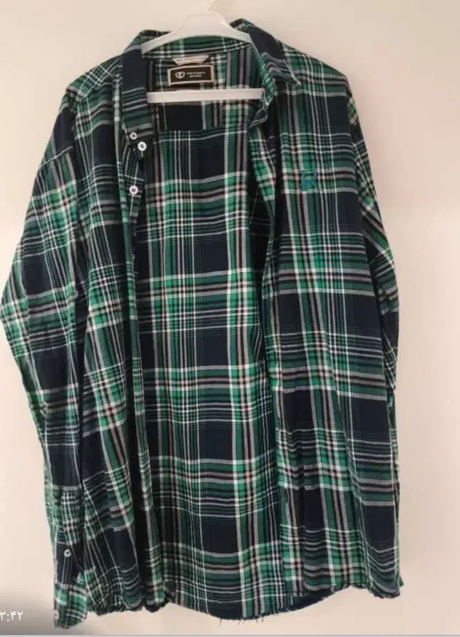 تعدادی پیراهن  پسرانه درحد نو و نو|حراج|اندیشه, شهرک کوثر|دیوار