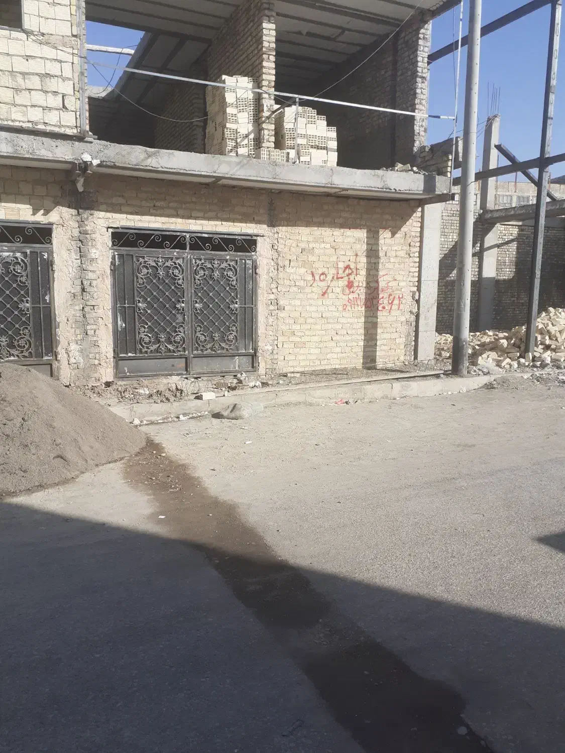 اجاره انبار 140 متر در 16متری قمربنی هاشم|اجارهٔ مغازه و غرفه|قم, ولیعصر|دیوار