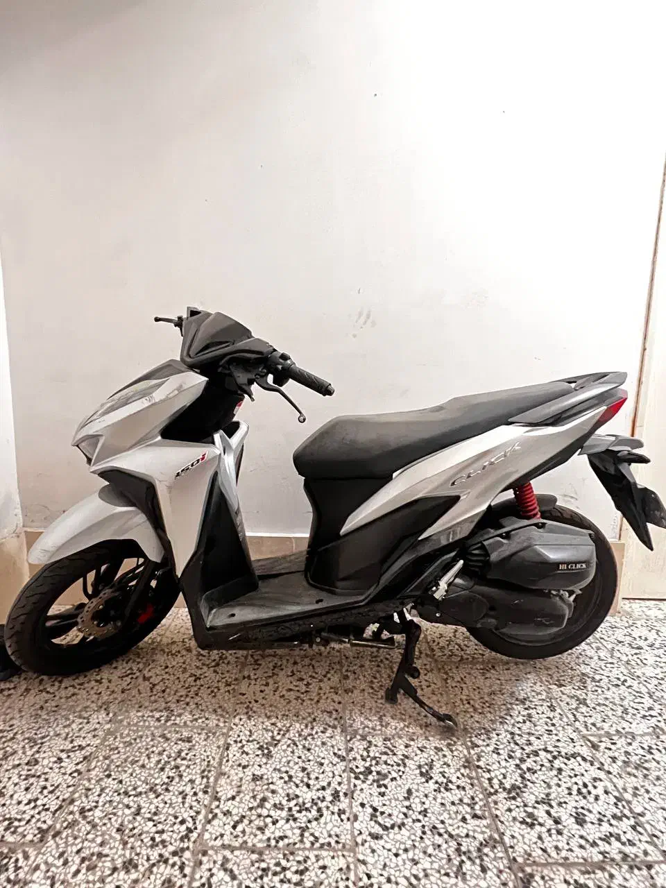 موتور کلیک|موتورسیکلت|مشهد, کوه سنگی|دیوار