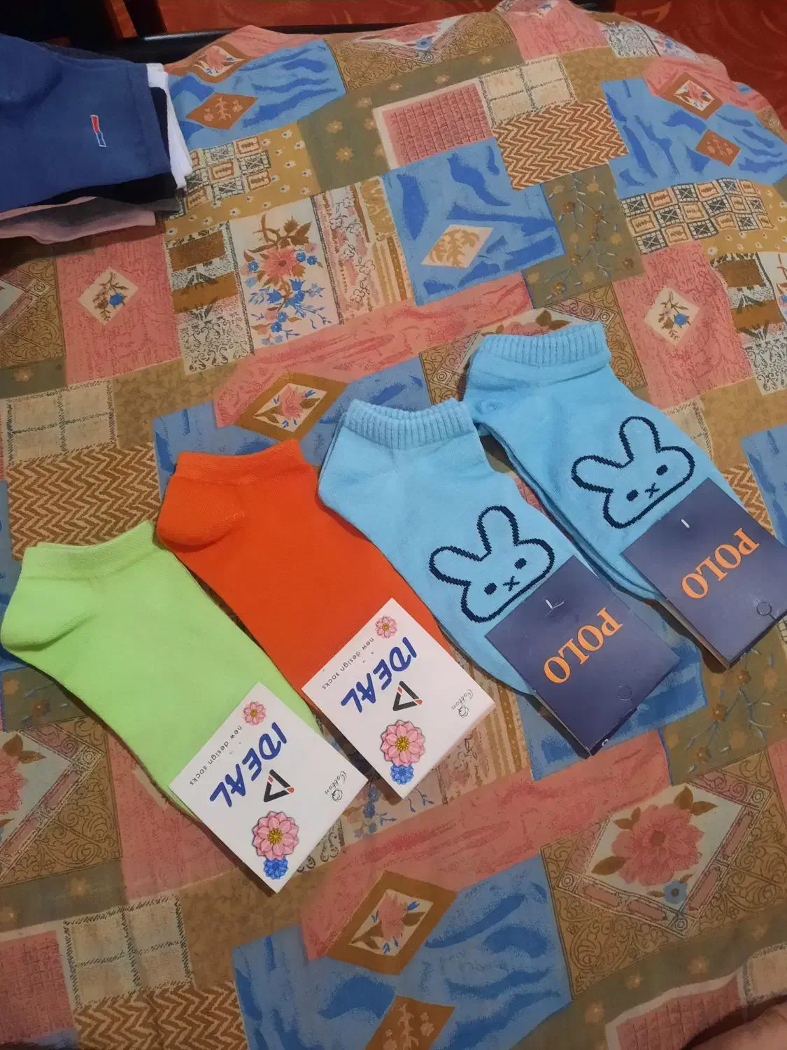 جوراب زنانه و دخترونه|لباس|رشت, استقامت ۲|دیوار