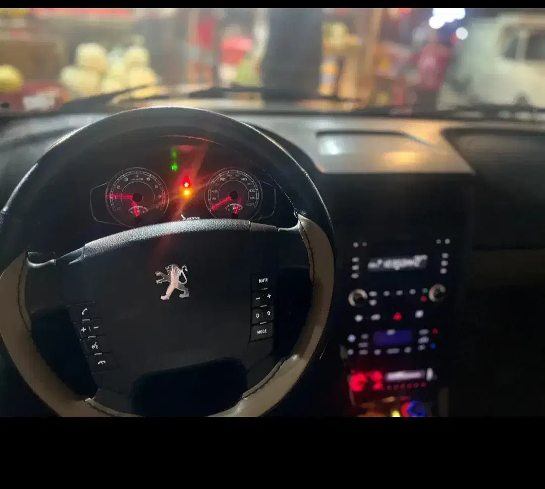 فروش فوری باقیمت عالی|خودرو سواری و وانت|ساربوک, |دیوار