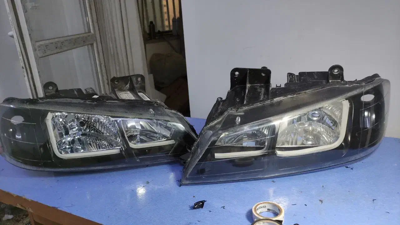 چراغ پژو پارس و ساینا|قطعات یدکی و لوازم جانبی|فردیس, ثابتی|دیوار