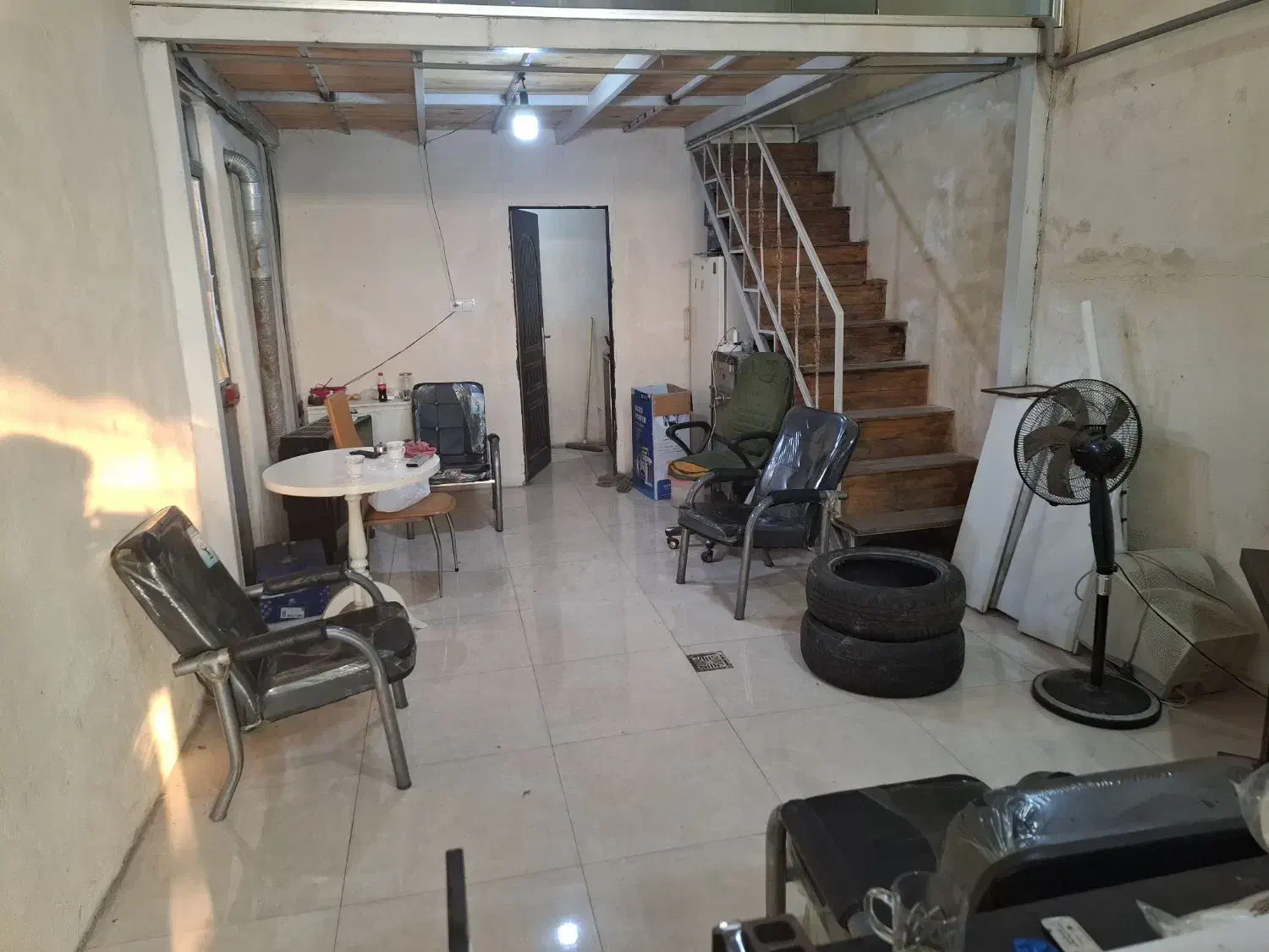 فروش مغازه ۶۰ متر با ۲۰ متر بالکن با شیشه سکوریت|فروش مغازه و غرفه|رشت, کوی طالقانی|دیوار