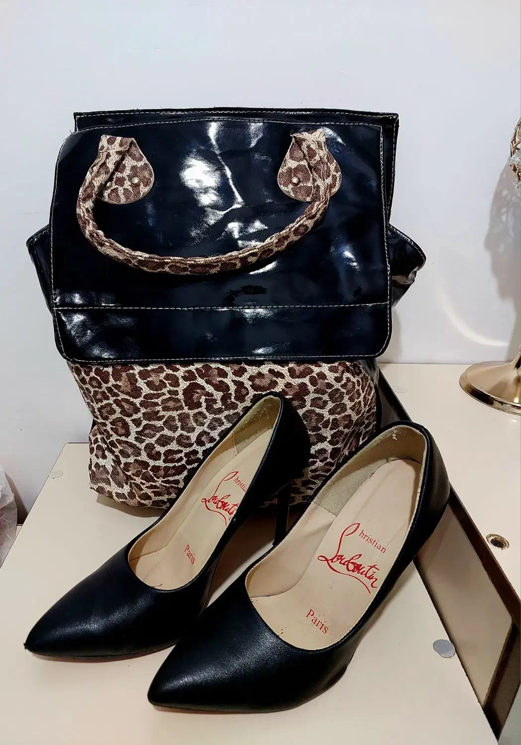 مقداری لباس و کفش|حراج|مشهد, هفده شهریور|دیوار