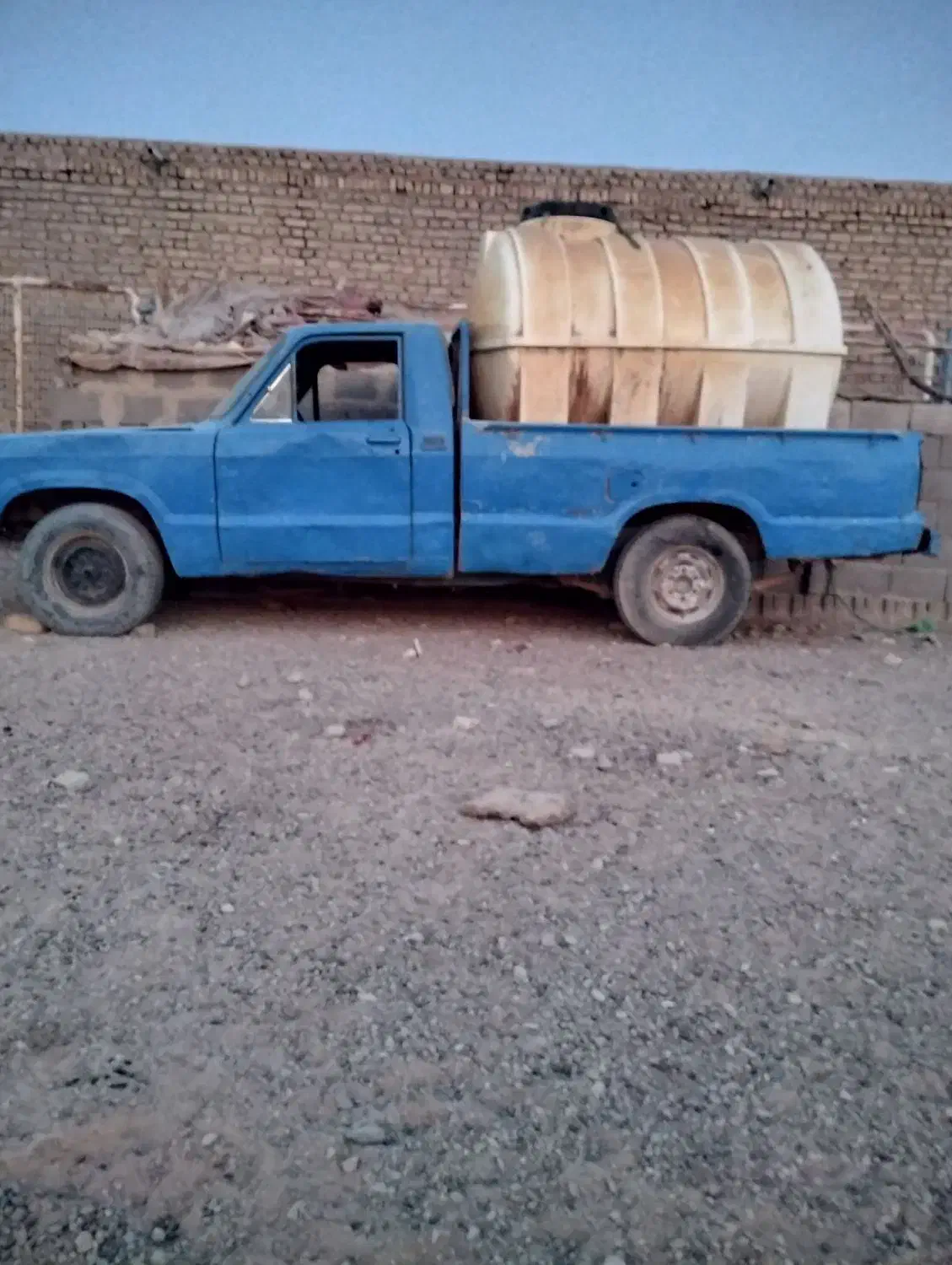 مزدا با موتور و گیربکس مگنت کاربرات وغیره تویوتا|خودرو سواری و وانت|نیمروز, |دیوار