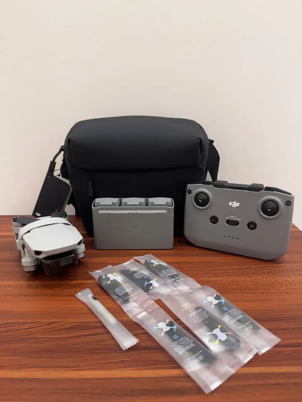 هلی شات dji mini 4k پک کومبو|دوربین عکاسی و فیلم‌برداری|تهران, تجریش|دیوار