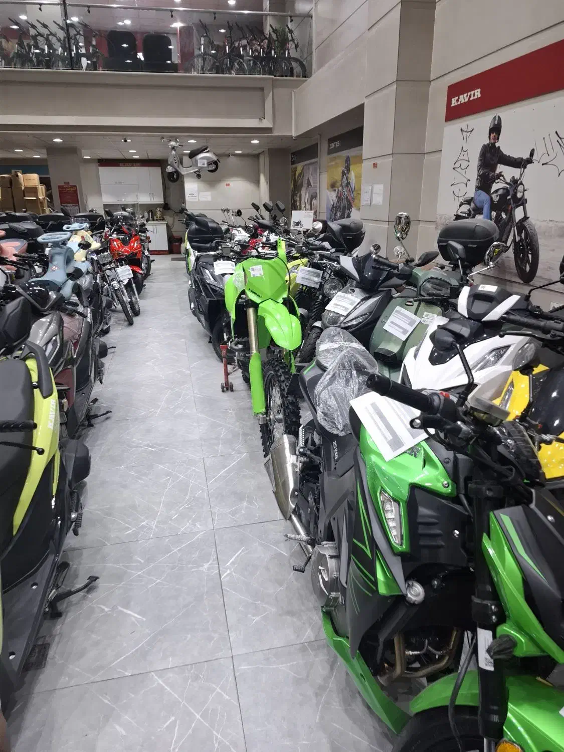 نمایشگاه و نمایندگیکویر موتور|موتورسیکلت|ساوه, |دیوار