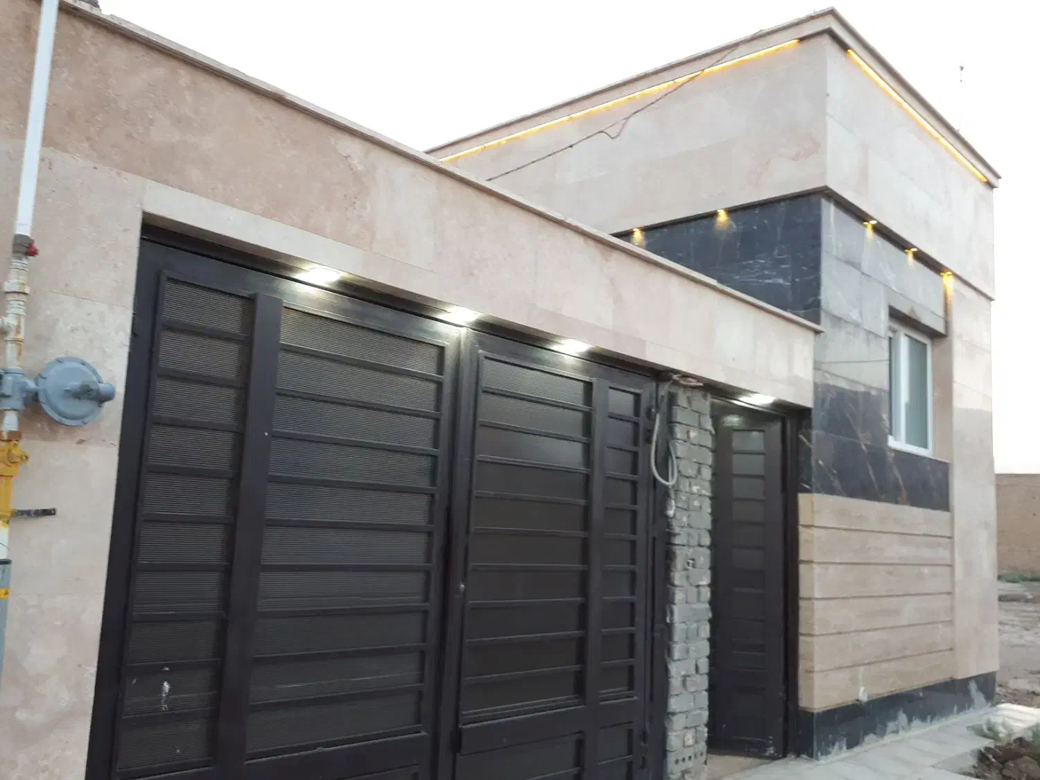 فروش فوری ویلایی شیک و تمیز در میقان|فروش خانه و ویلا|شاهرود, |دیوار