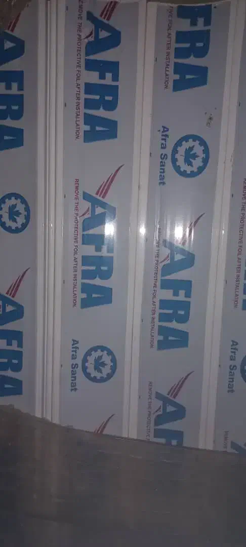 کرکره درب برقی نو پلمپ همراه با میله وسط|مصالح و تجهیزات ساختمان|یاسوج, |دیوار