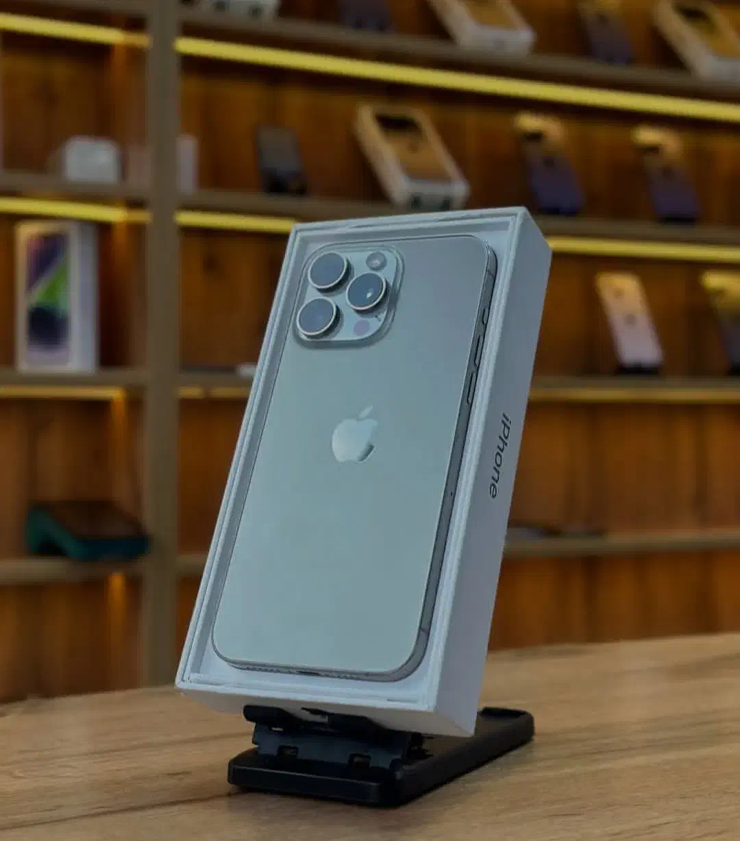 تیتانیومی، پونزده پ ر و م ک س قدرتمند و اقتصادی»|موبایل|ایلام, |دیوار