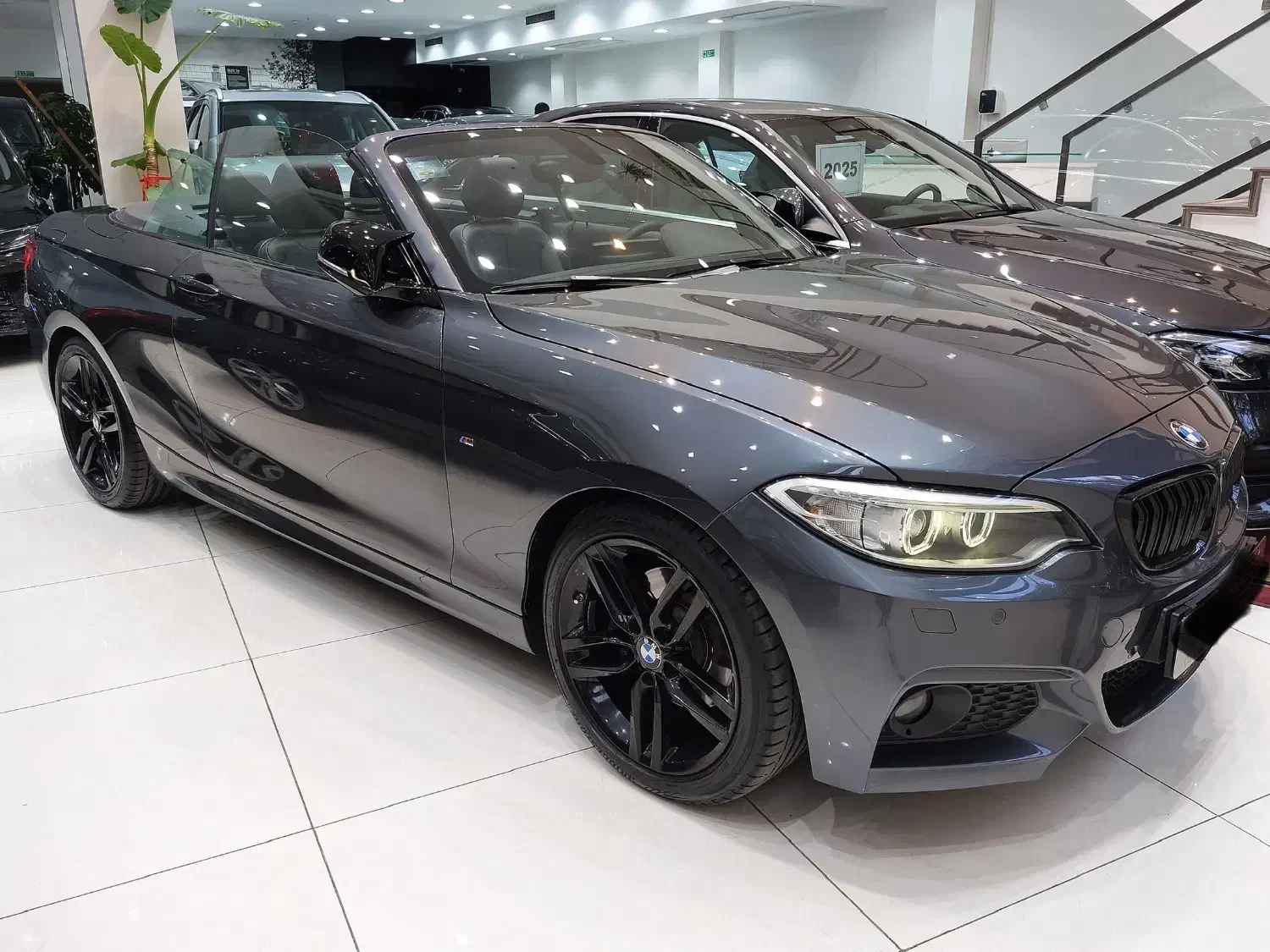 بی ام و ۲۲۰i مدل ۲۰۱۷|خودرو سواری و وانت|تهران, حکمت|دیوار