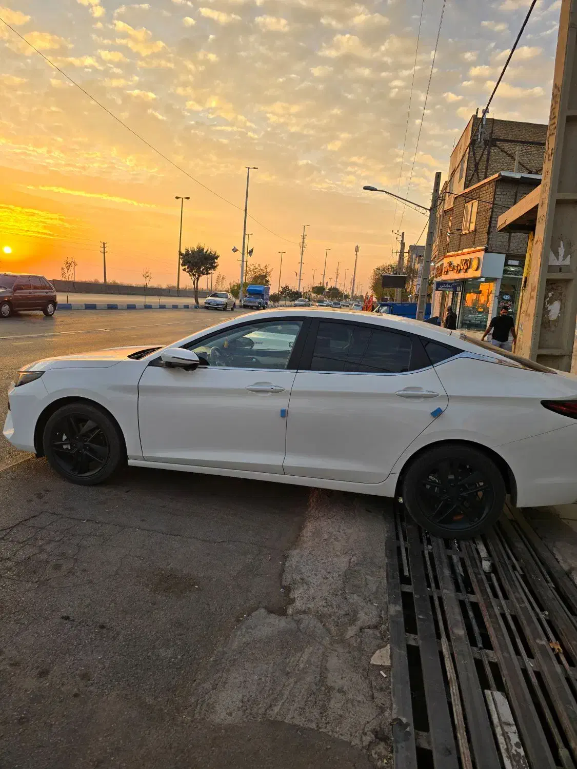 kmc j7|خودرو سواری و وانت|قزوین, |دیوار