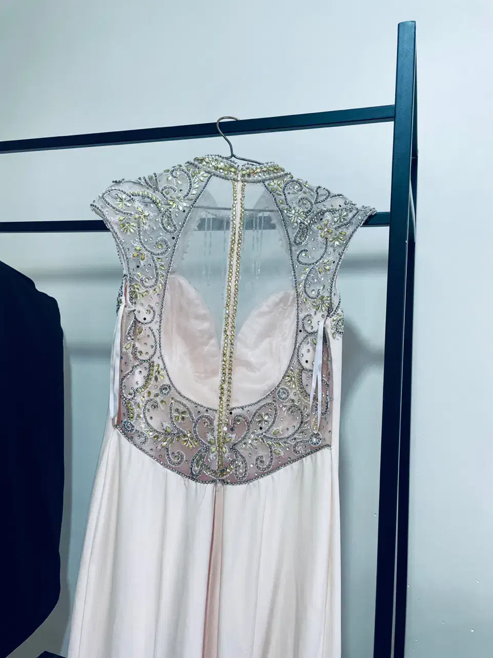 لباس مجلسی|لباس|اندیمشک, |دیوار