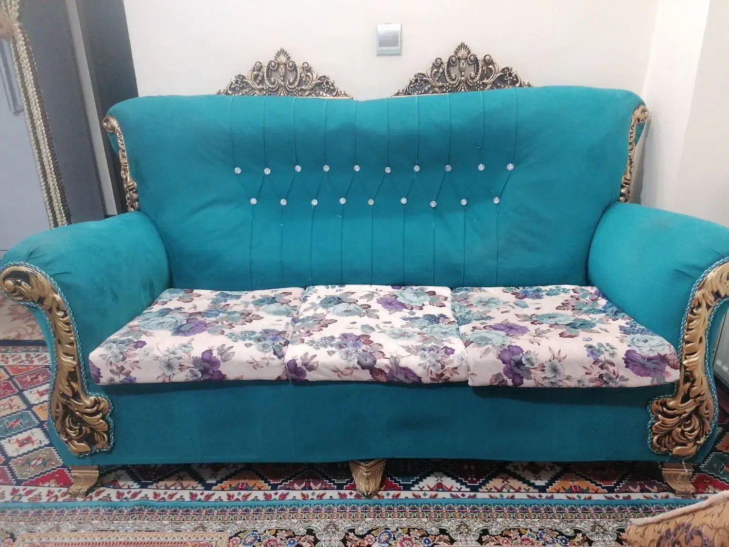 مبل 7 نفره همراه با عسلی|مبلمان خانگی و میز عسلی|فولادشهر, مسکن مهر فولادشهر|دیوار