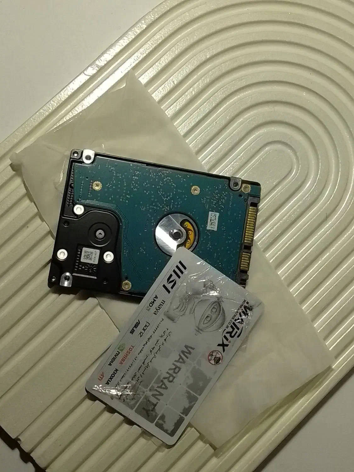 هارد لپتابی اینترنال یک ترا توشیبا|قطعات و لوازم جانبی رایانه|قزوین, |دیوار