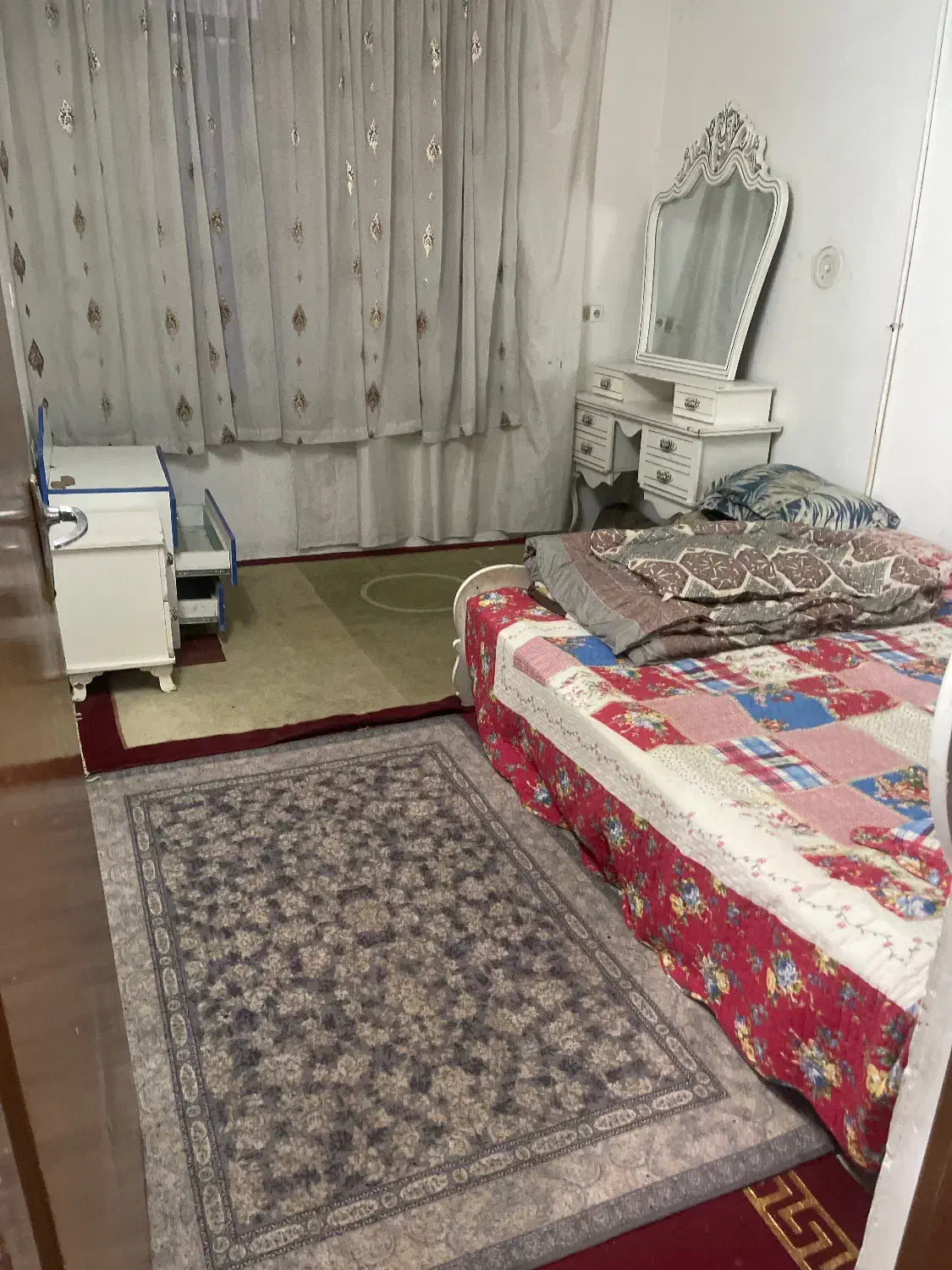 خانه ویلایی سه طبقه با تجهیزات و پارکینگ|اجارهٔ کوتاه‌مدت آپارتمان و سوئیت|مشهد, رضاییه|دیوار