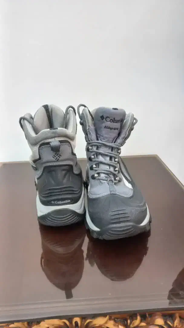 کفش کوه نوردی وطبیعت گردی مدل کلمبیا سایز ۴۱/۵ ۴۲|کیف، کفش، کمربند|ملایر, |دیوار