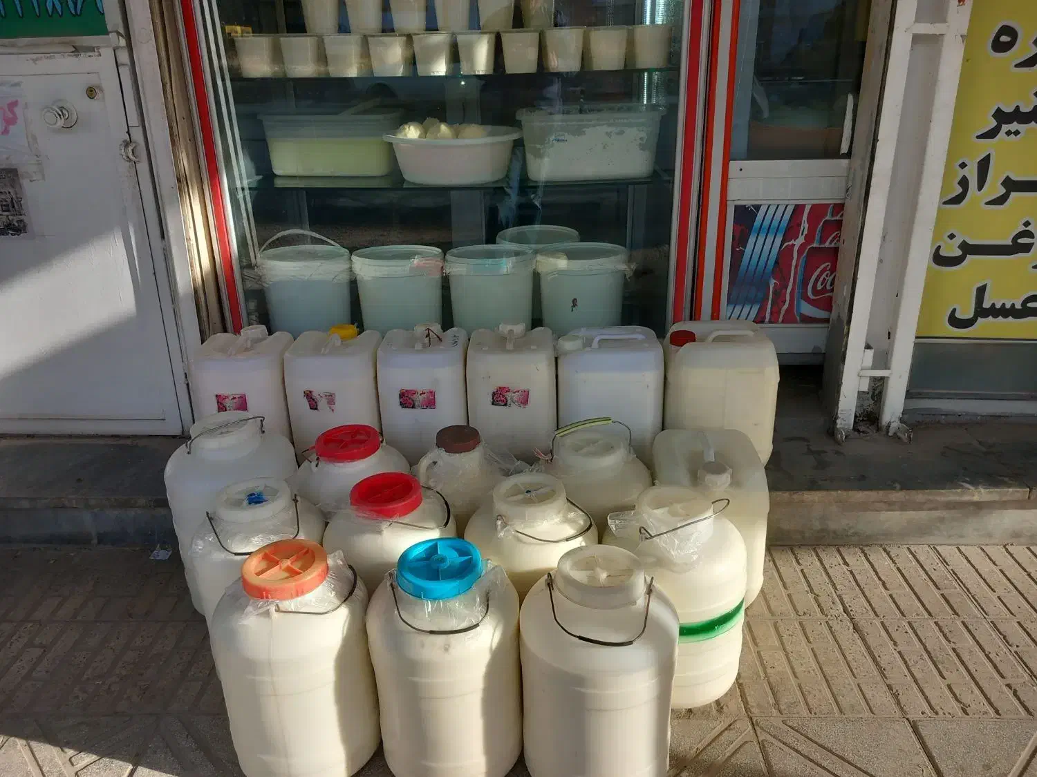 شیر محلی تازه درب مغازه|خوردنی و آشامیدنی|سرپل ذهاب, |دیوار