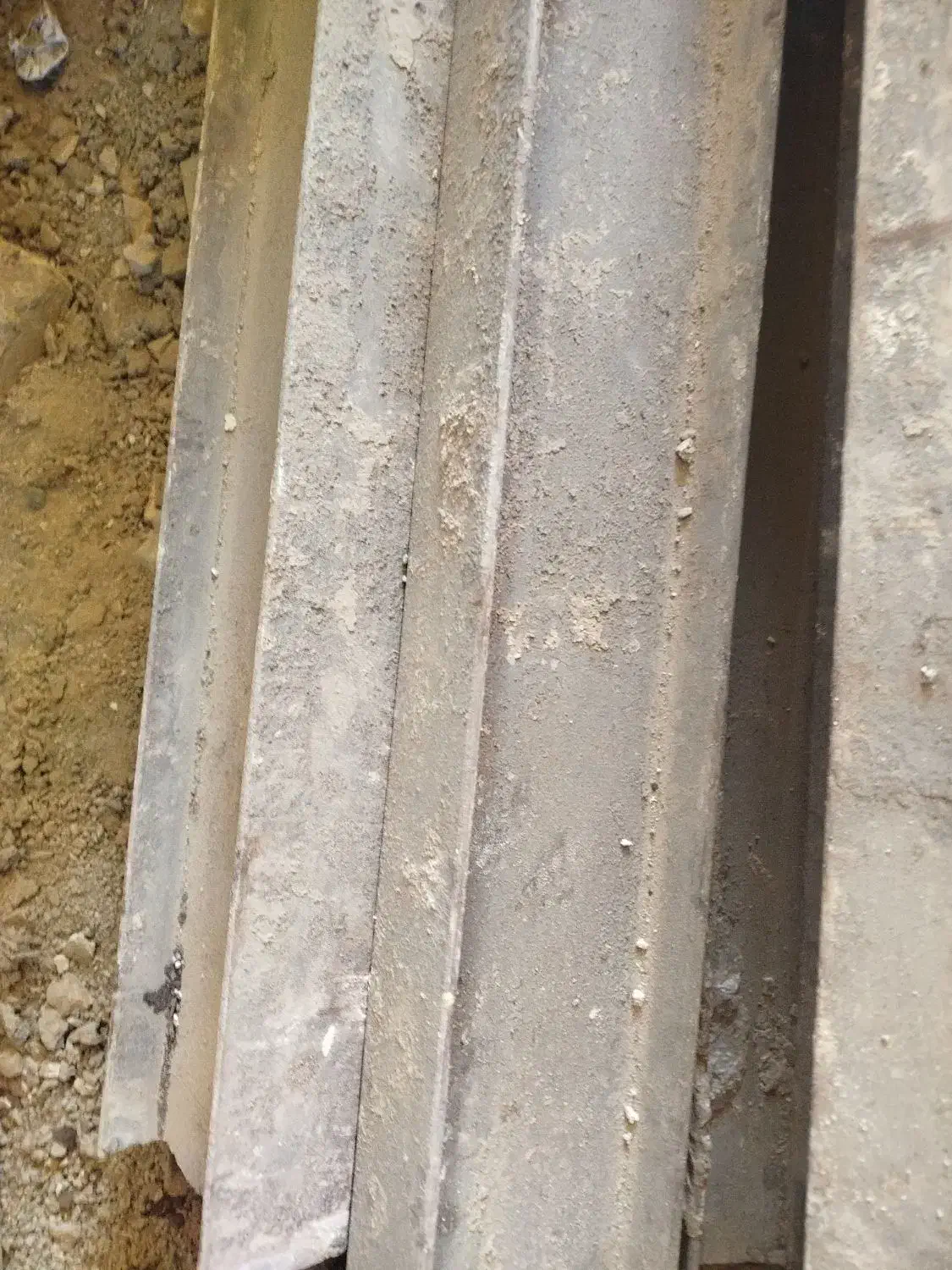 آهن دسته دوم با قیمت خوب|مصالح و تجهیزات ساختمان|تربتحیدریه, پائین ولایت|دیوار