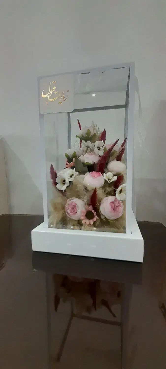 گل جعبه شیشه ای|گل مصنوعی|اسلامشهر, شهرک قائمیه|دیوار