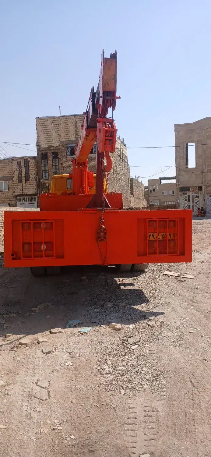 جرثقیل دهچرخ نیسان|خودرو سنگین|یزد, |دیوار