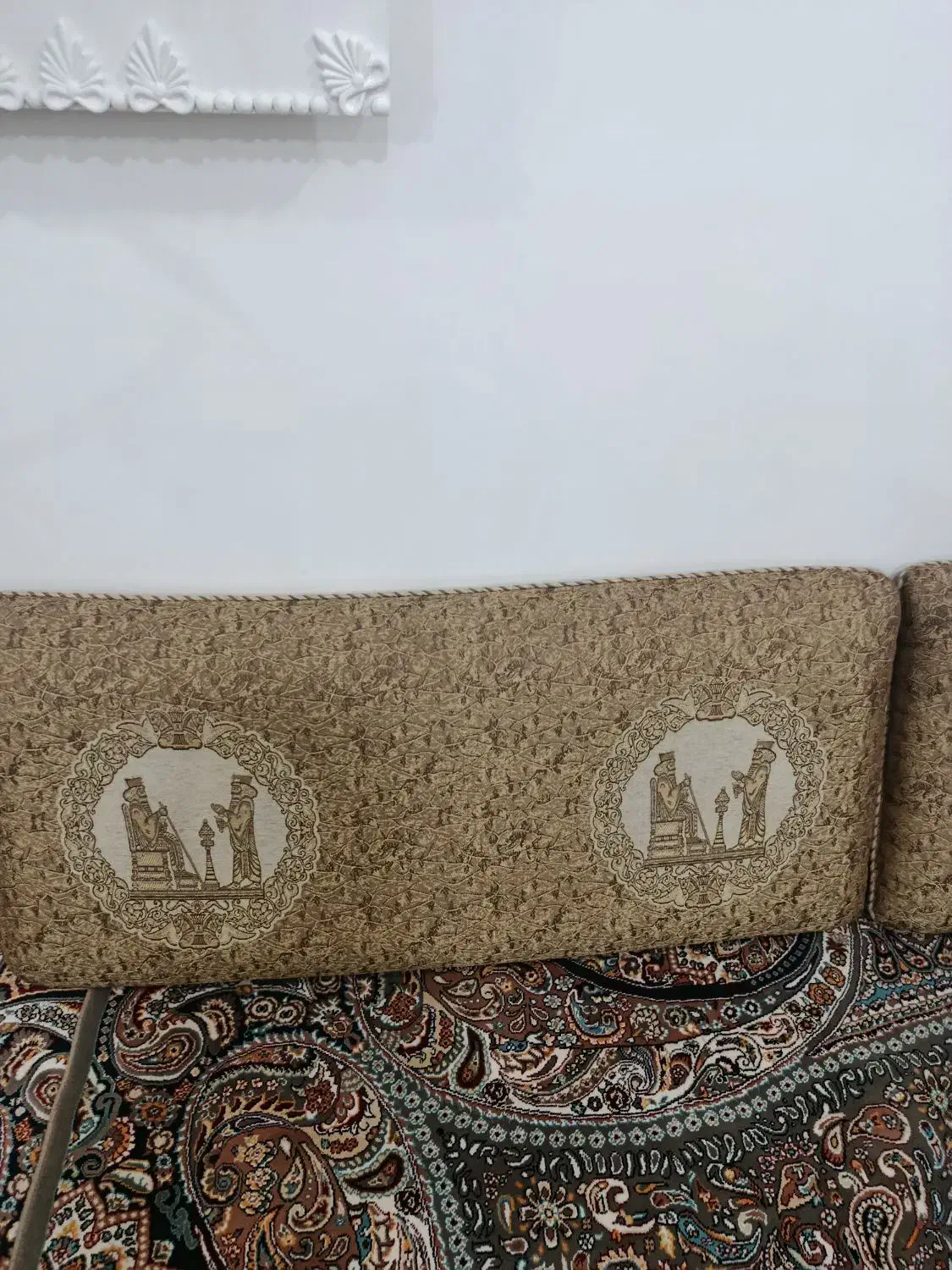 پشتی|پشتی|کاشان, راوند|دیوار