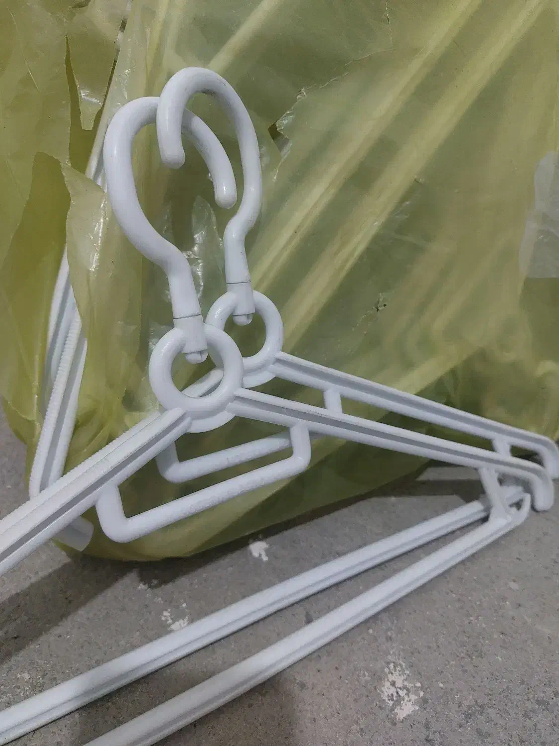 چوب لباسی پلاستیکی|بندرخت و رخت‌آویز|جوانرود, |دیوار