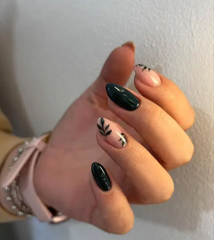 آفر ویژه شب یلدا صفرتا صدخدمات ناخن و مژه|خدمات آرایشگری و زیبایی|تربت جام, شاد|دیوار