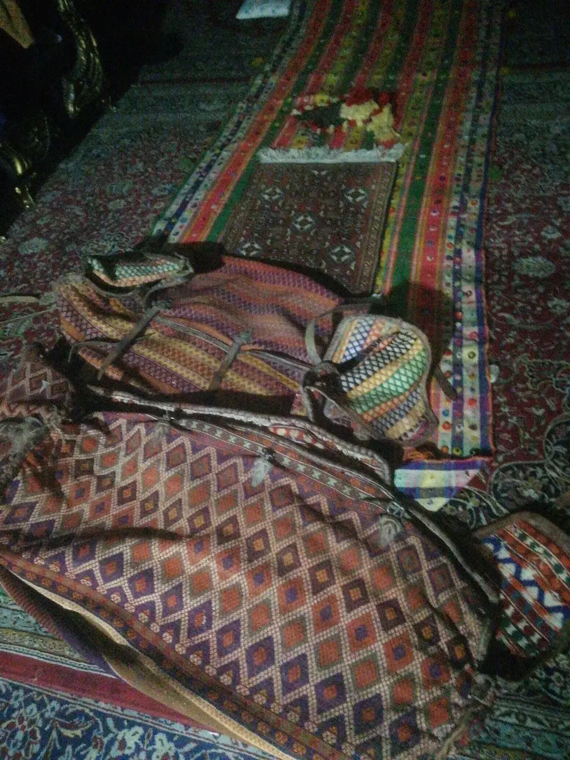 جاجیم قالیچه خوابگاه|گلیم، جاجیم، گبه|صدرا-فارس, فاز ۱|دیوار