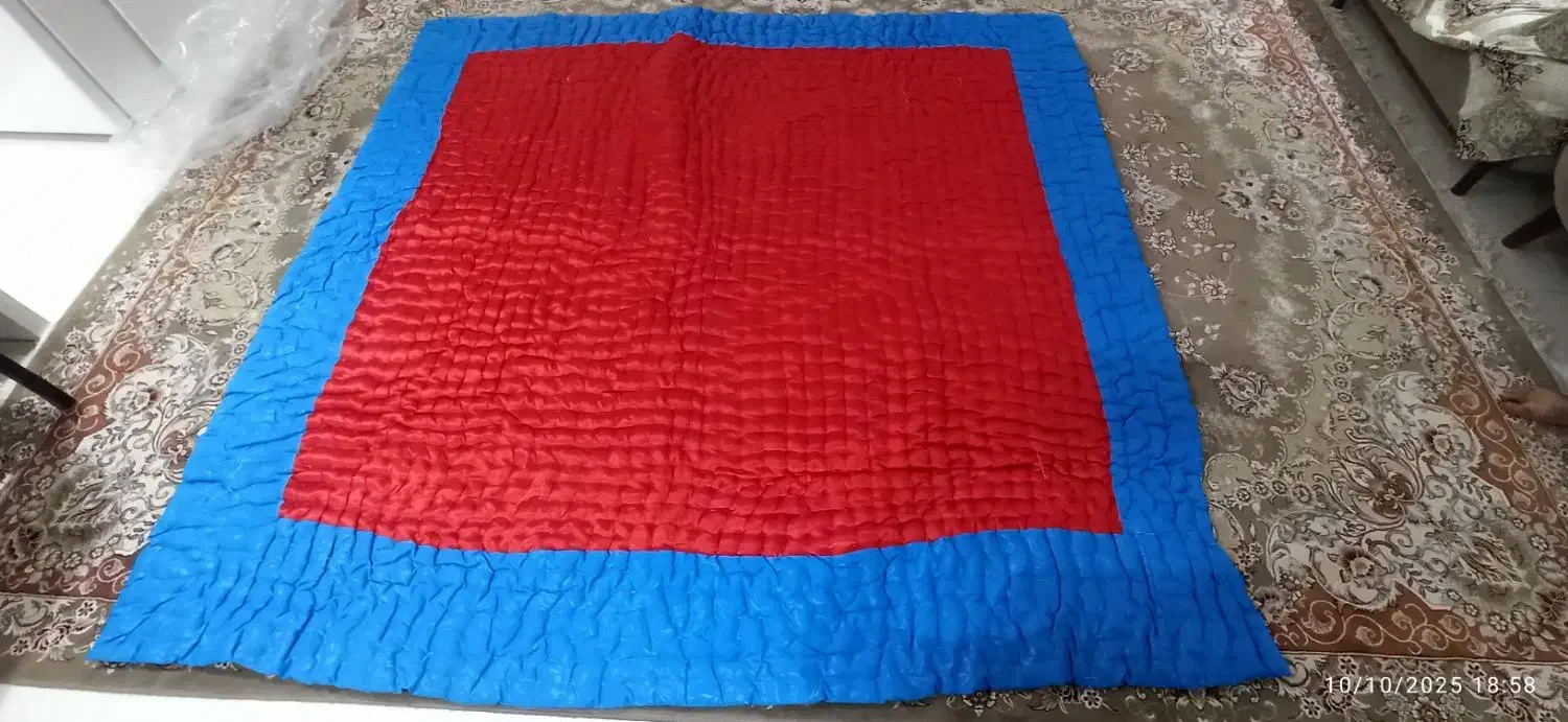 لحاف|رختخواب، بالش، پتو|مبارکه, |دیوار