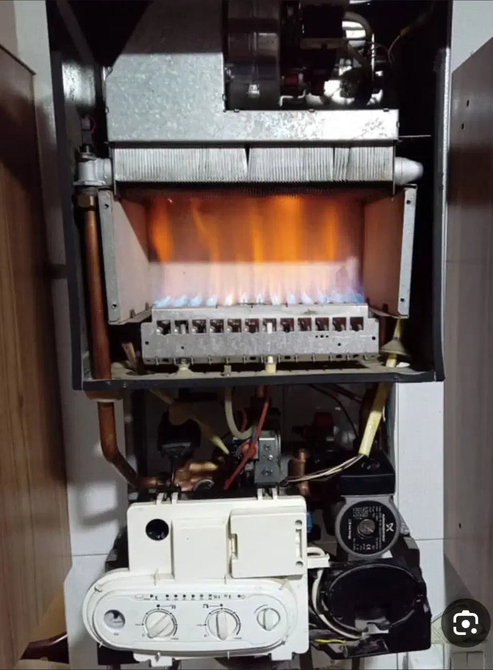 تعمیرات پکیج و آب گرم کن دیواری|خدمات پیشه و مهارت|زنجان, |دیوار