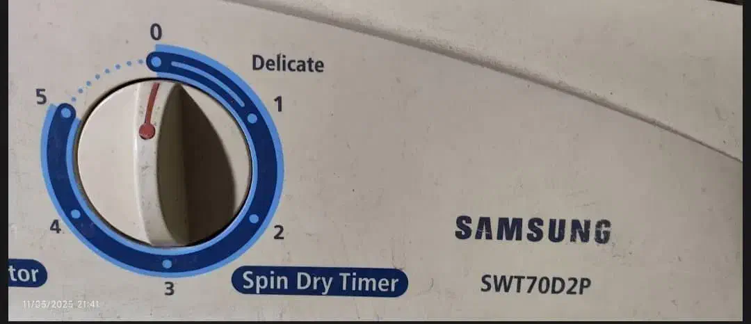 فروش دو دستگاه ماشین لباسشویی دوقلو|ماشین لباسشویی و خشککن لباس|شاهینشهر, عطار|دیوار