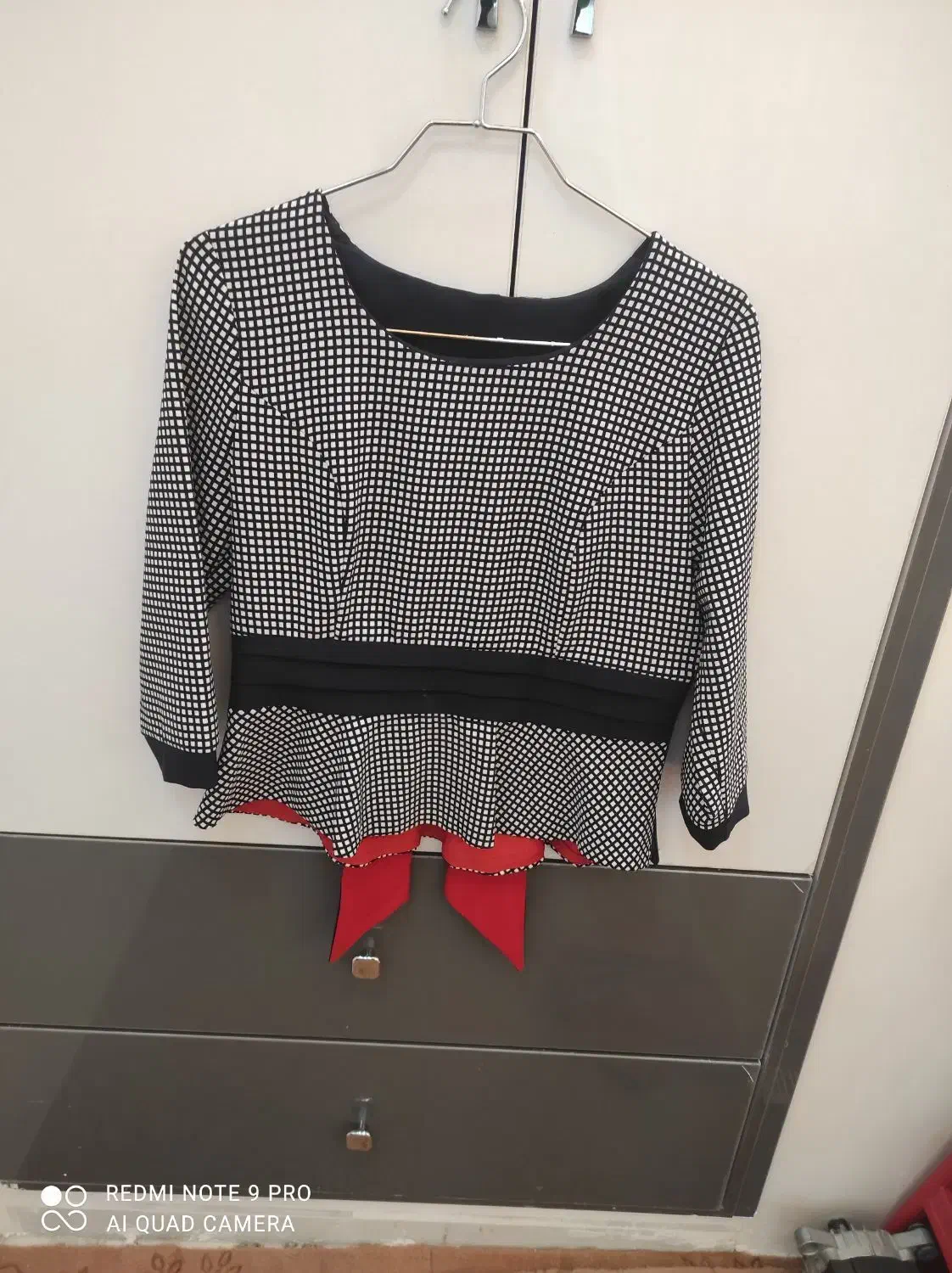 کت و دامن مجلسی|لباس|کلاله, |دیوار