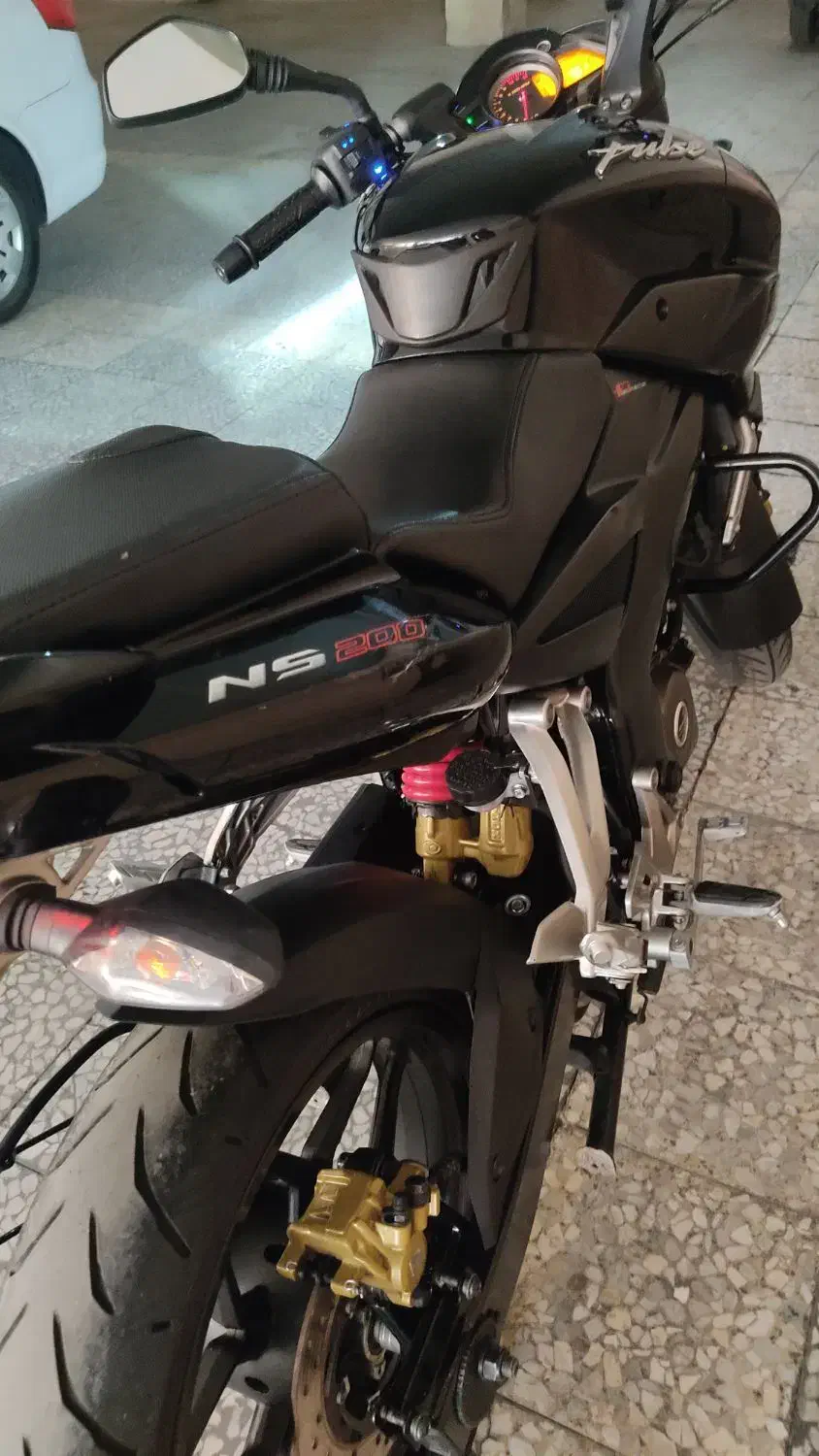 ns200  مدل96 آس|موتورسیکلت|اندیشه, اندیشه فاز ۱|دیوار