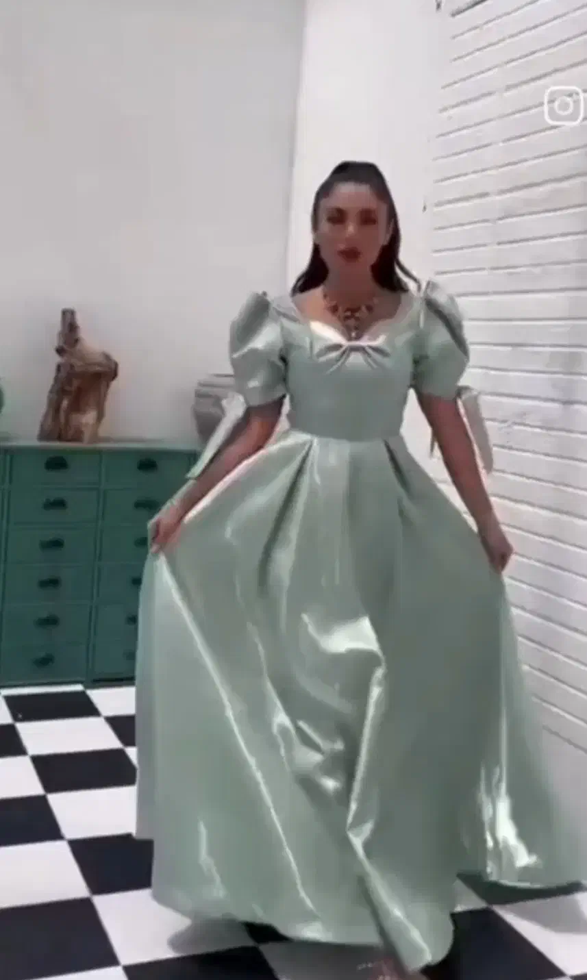 لباس مجلسی|لباس|خرمدره, |دیوار