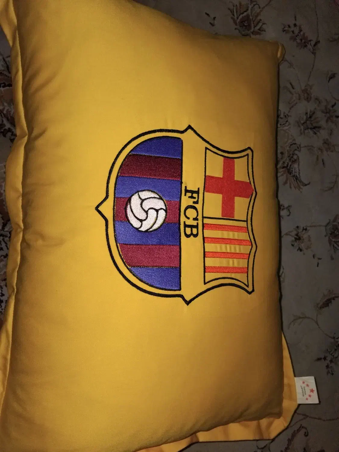 رختخواب|رختخواب، بالش، پتو|رشت, جهاد|دیوار