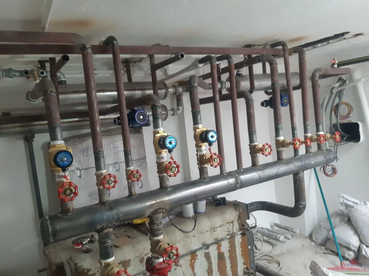 تاسیسات لوله کشی نصب پمپ برقکاری شیر الات|خدمات پیشه و مهارت|هشتگرد, شهرک ریحانه|دیوار